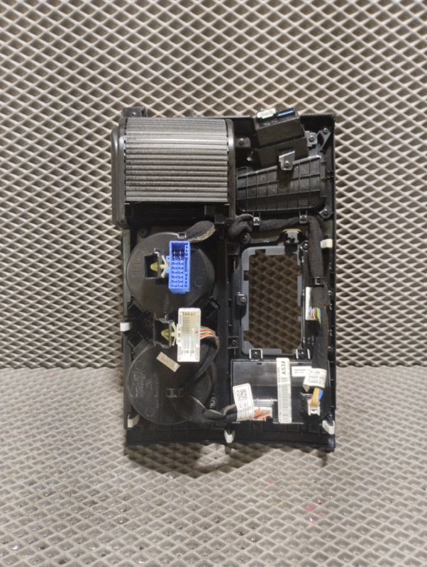 Консоль центральная, 8000 рублей, Ховрино