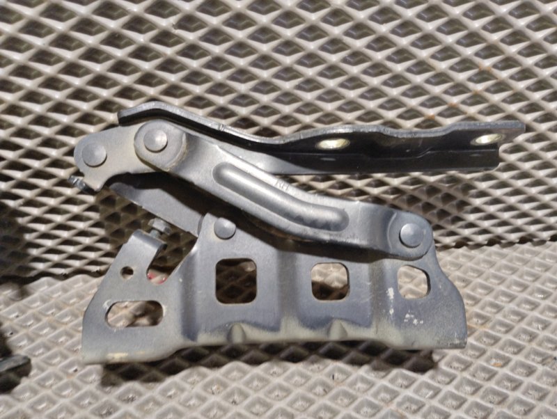 Петля капота, 8000 рублей, Ховрино