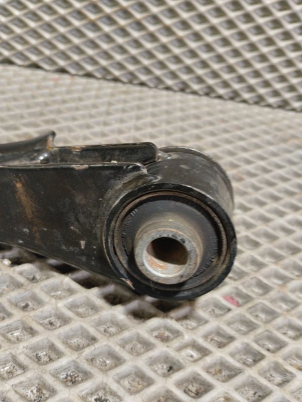 Рычаг подвески верхний, 3000 рублей, Ховрино