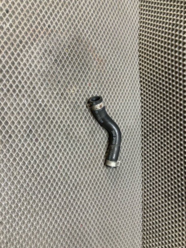 Патрубок системы охлаждения, 1000 рублей, Ховрино