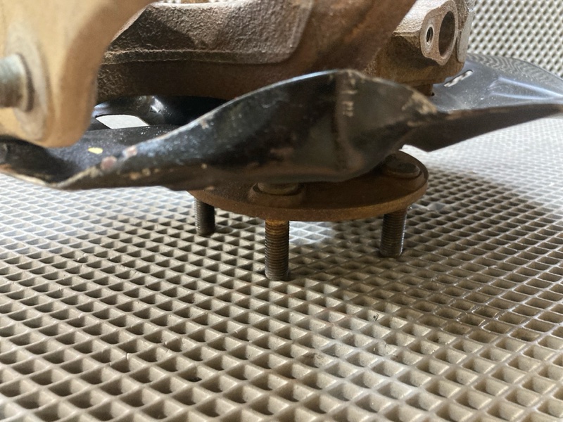 Кулак в сборе со ступицей, 20000 рублей, Ховрино