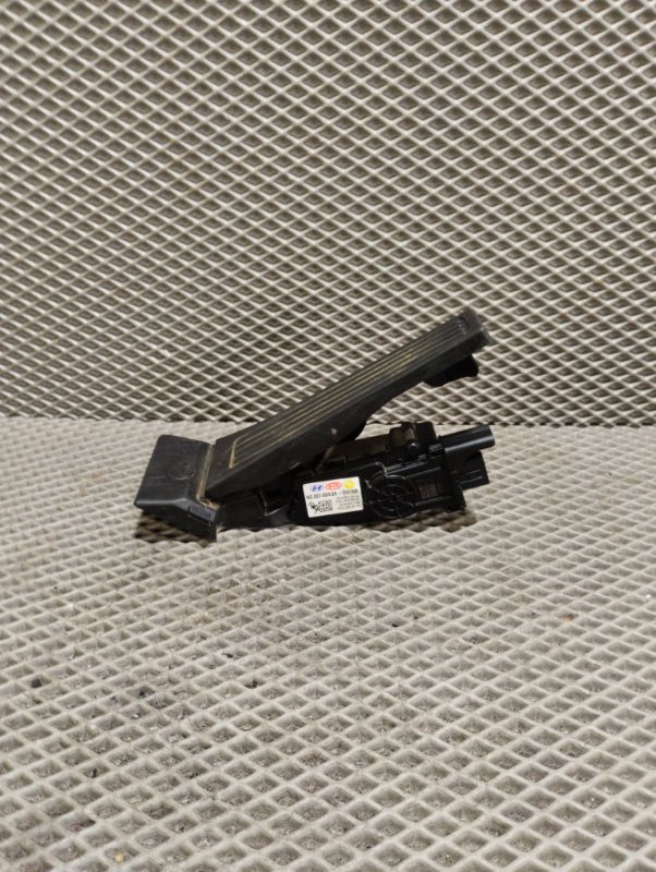 Педаль газа, 2000 рублей, Ховрино