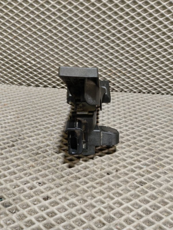 Педаль газа, 2000 рублей, Ховрино