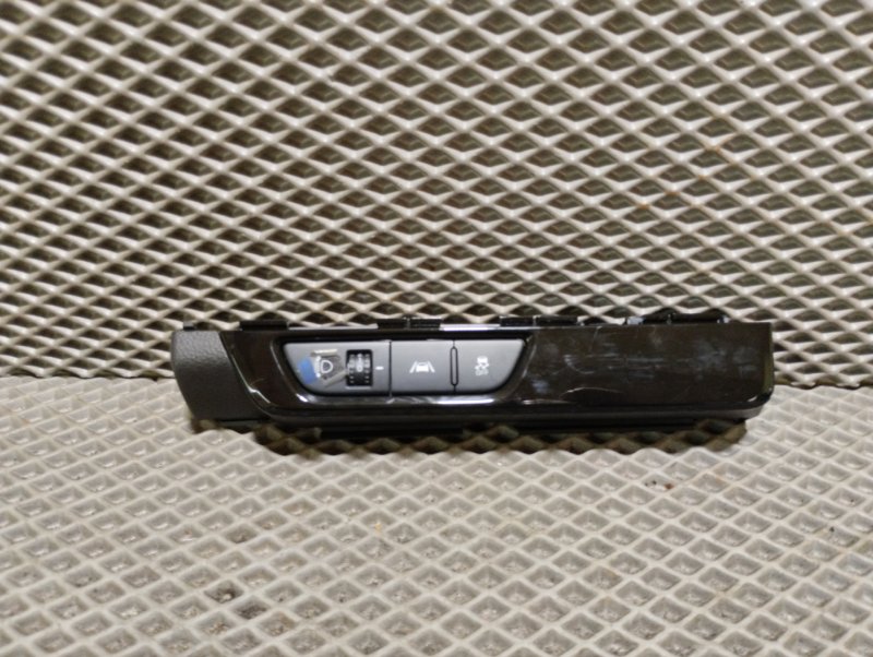 Кнопка антипробуксовочной системы, 6000 рублей, Ховрино