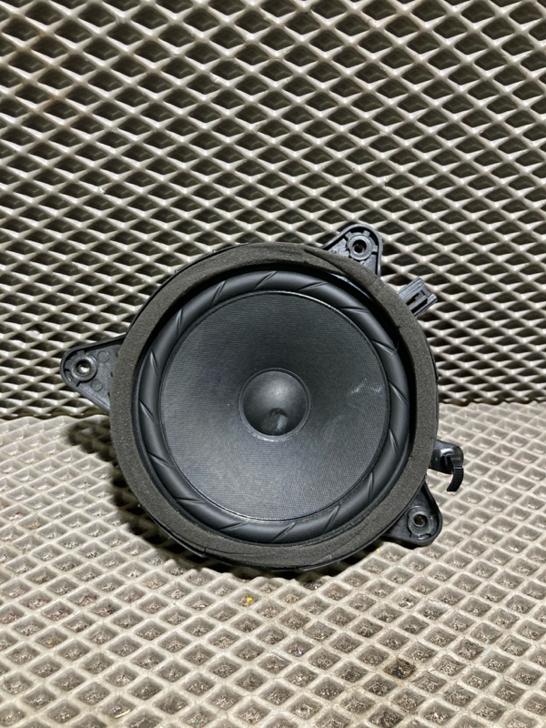 Динамик, 2000 рублей, Ховрино