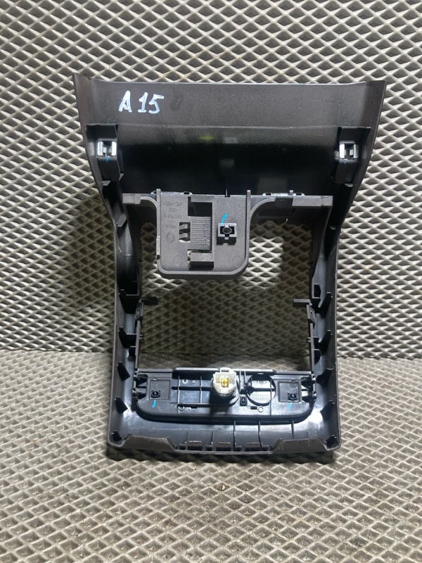 Накладка в салоне, 2000 рублей, Ховрино