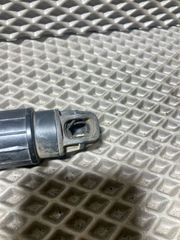 Амортизатор двери багажника, 15000 рублей, Ховрино