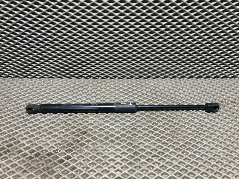 Амортизатор капота, 2000 рублей, Ховрино