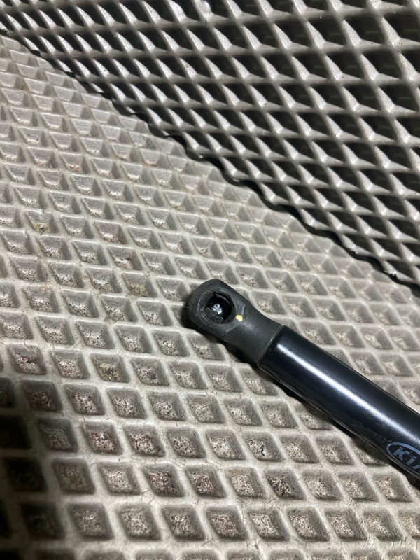 Амортизатор капота, 2000 рублей, Ховрино