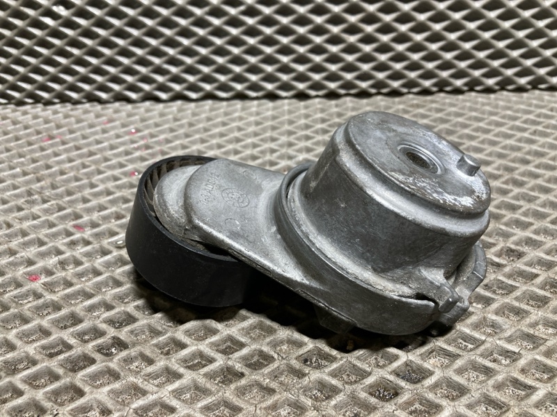 Ролик натяжной навесного оборудования, 3000 рублей, Ховрино