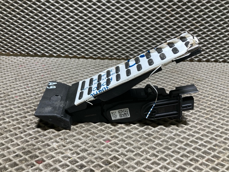 Педаль газа, 10000 рублей, Ховрино