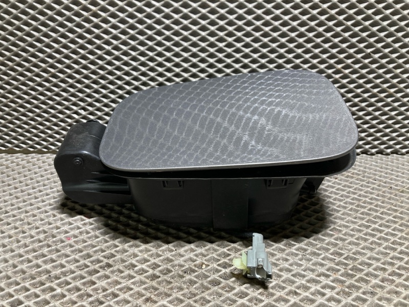 Лючок топливного бака, 7000 рублей, Ховрино