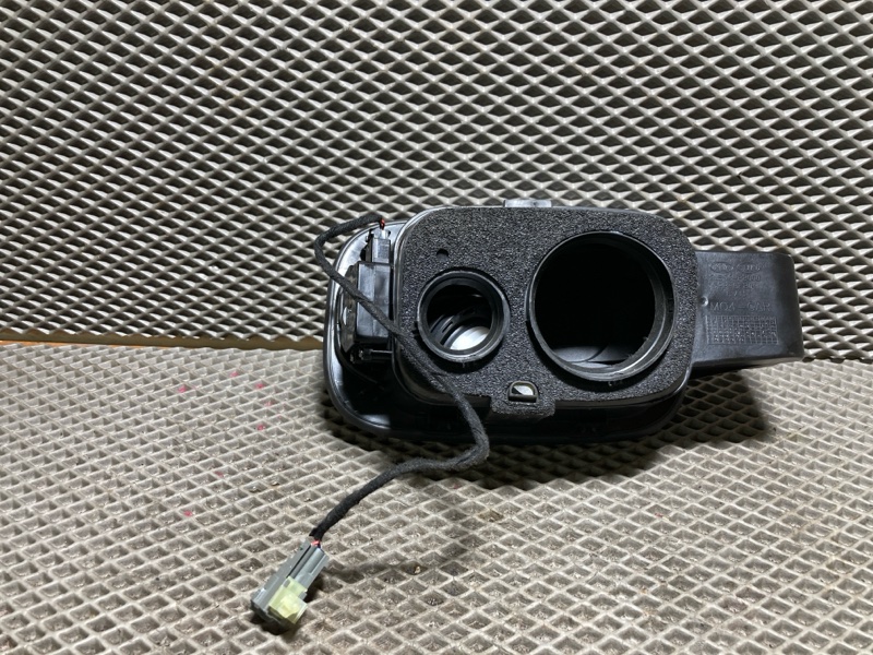 Лючок топливного бака, 7000 рублей, Ховрино