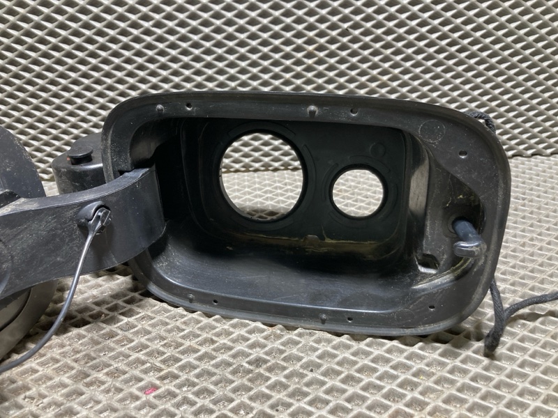 Лючок топливного бака, 7000 рублей, Ховрино