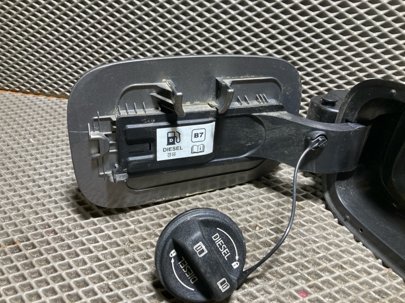 Лючок топливного бака, 7000 рублей, Ховрино