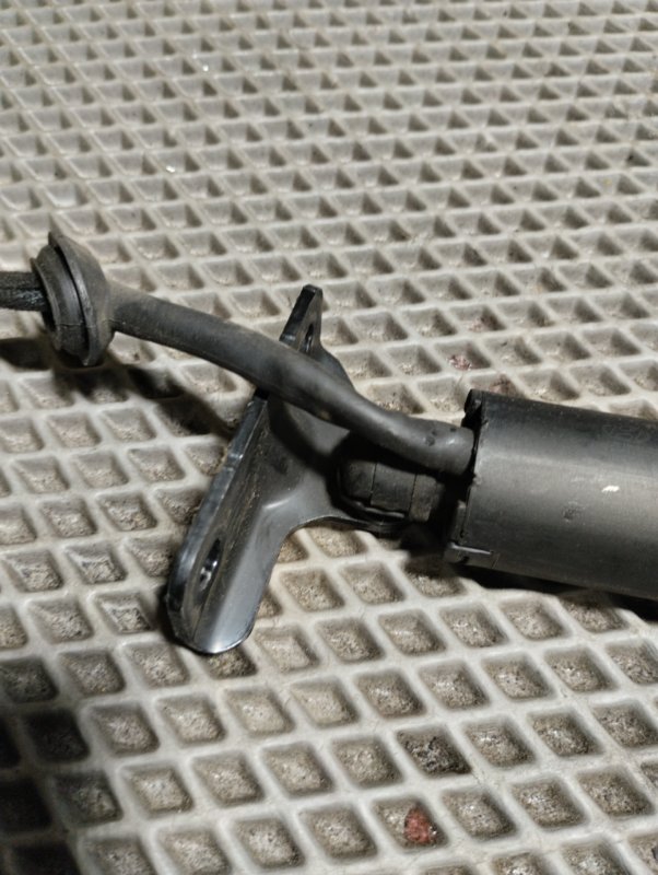 Амортизатор двери багажника, 12000 рублей, Ховрино