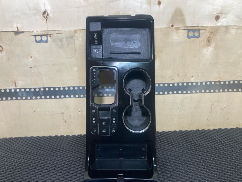 Консоль центральная, 10000 рублей, Ховрино