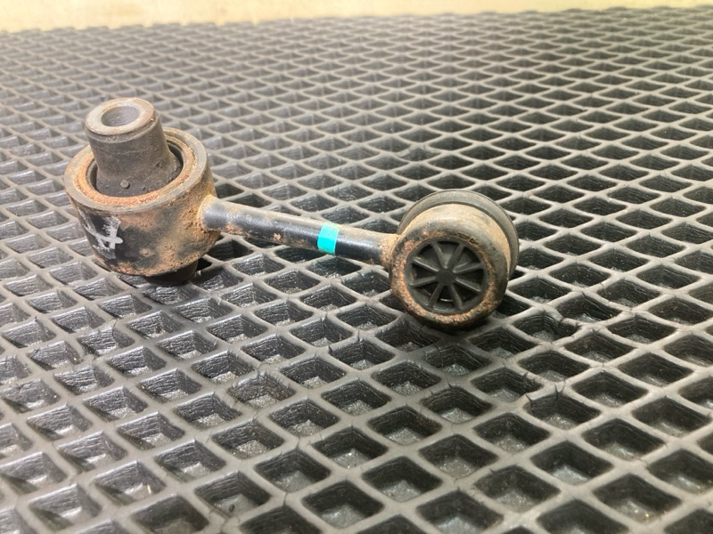 Стойка стабилизатора, 1000 рублей, Ховрино