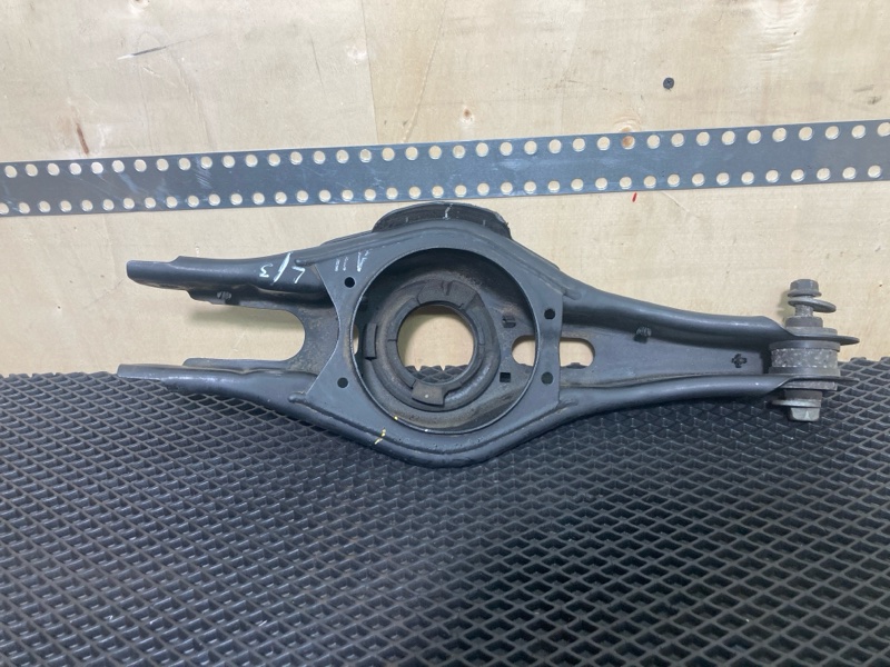 Рычаг подвески нижний, 7000 рублей, Ховрино