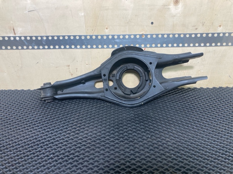 Рычаг подвески нижний, 7000 рублей, Ховрино