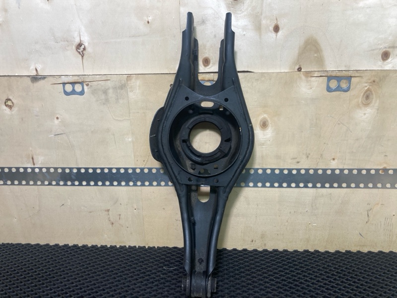 Рычаг подвески нижний, 7000 рублей, Ховрино