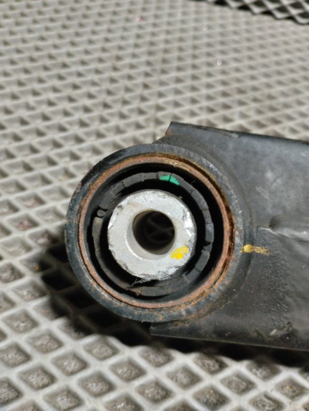 Рычаг подвески нижний, 2500 рублей, Ховрино