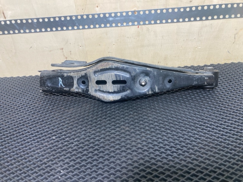 Рычаг подвески нижний, 7000 рублей, Ховрино