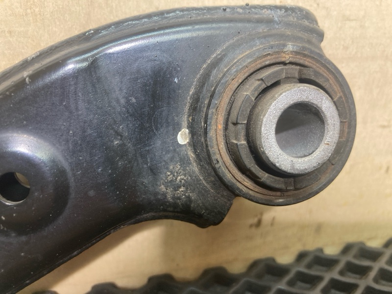 Рычаг подвески нижний, 3000 рублей, Ховрино