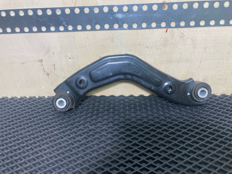 Рычаг подвески нижний, 3000 рублей, Ховрино