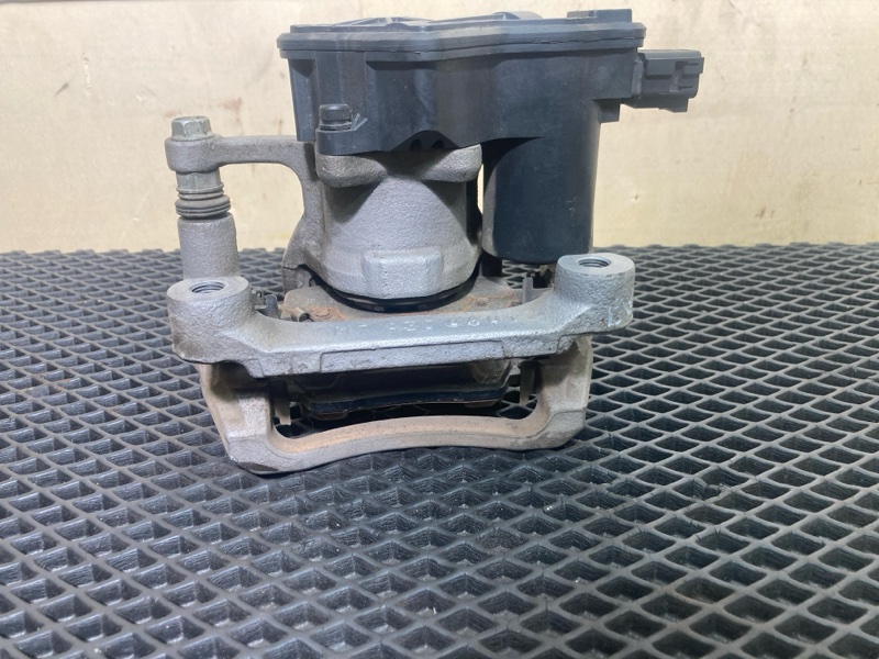 Суппорт тормозной, 15000 рублей, Ховрино