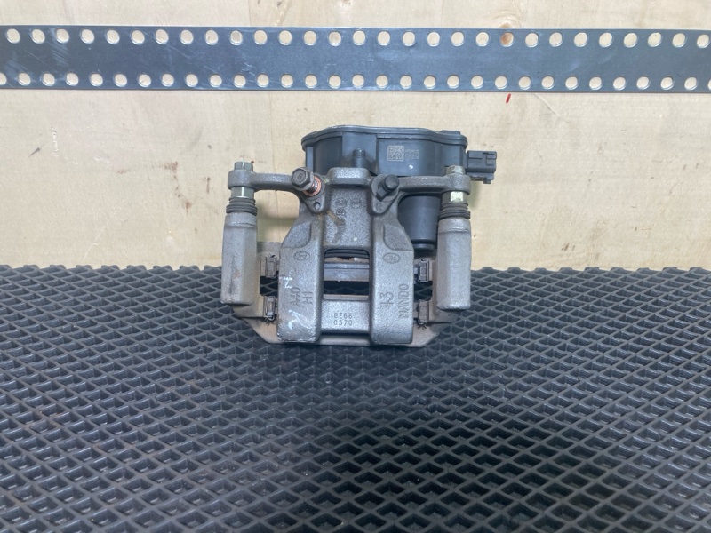 Суппорт тормозной, 15000 рублей, Ховрино