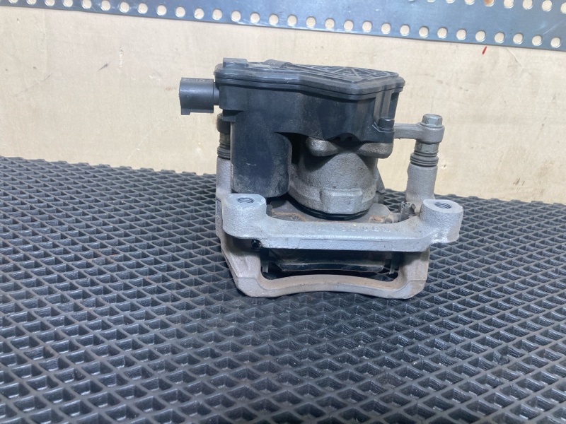 Суппорт тормозной, 15000 рублей, Ховрино