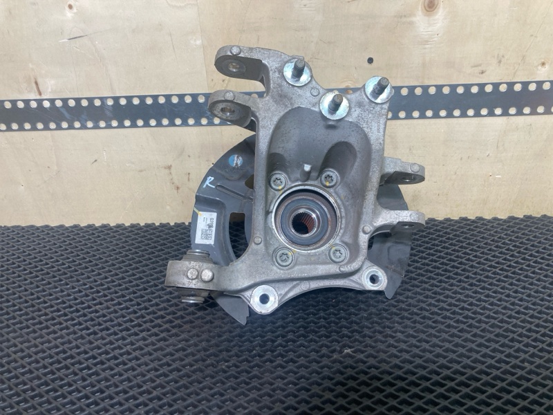 Кулак в сборе со ступицей, 15000 рублей, Ховрино