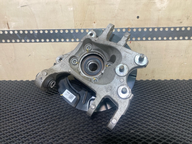 Кулак в сборе со ступицей, 15000 рублей, Ховрино