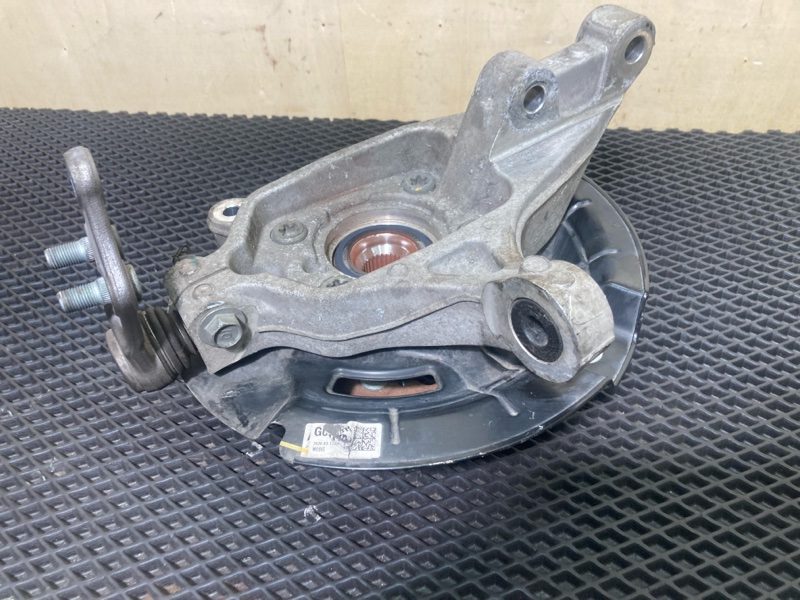 Кулак в сборе со ступицей, 15000 рублей, Ховрино