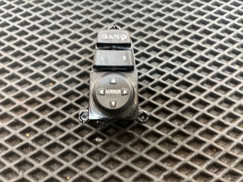 Блок управления зеркалами, 1500 рублей, Ховрино