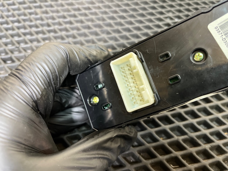 Блок управления стеклоподъемниками, 3000 рублей, Ховрино