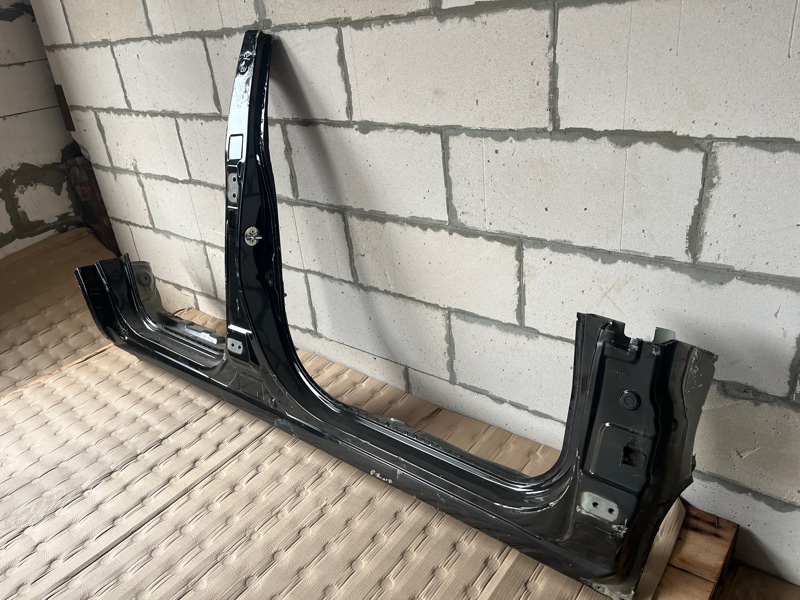 Порог / средняя стойка, 110000 рублей, Ховрино