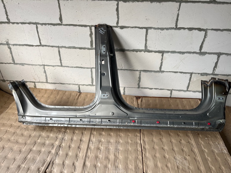 Порог / средняя стойка, 80000 рублей, Ховрино