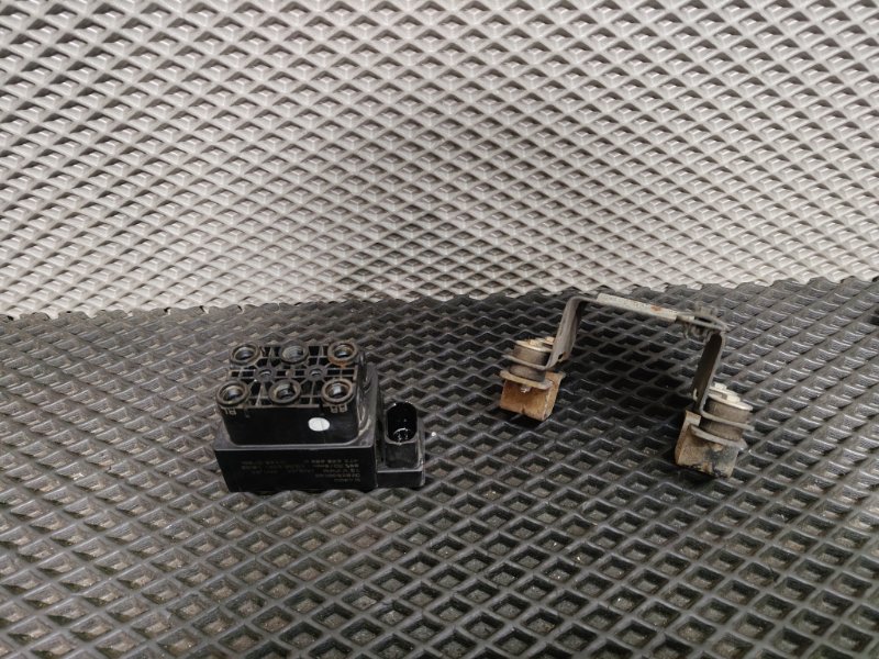 Блок клапанов пневмоподвески, 10000 рублей, Ховрино