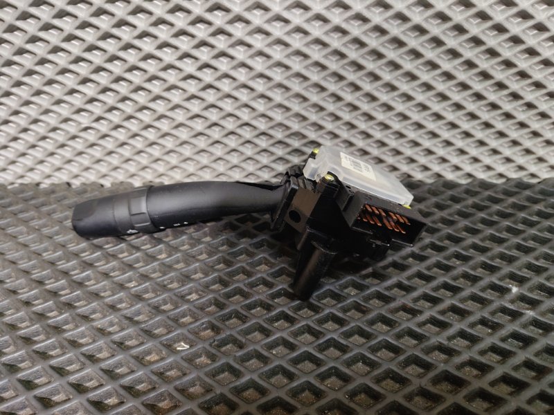 Подрулевой переключатель дворников, 2000 рублей, Ховрино