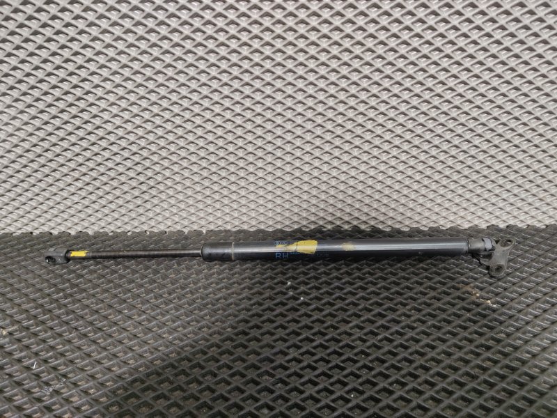 Амортизатор двери багажника, 1500 рублей, Ховрино