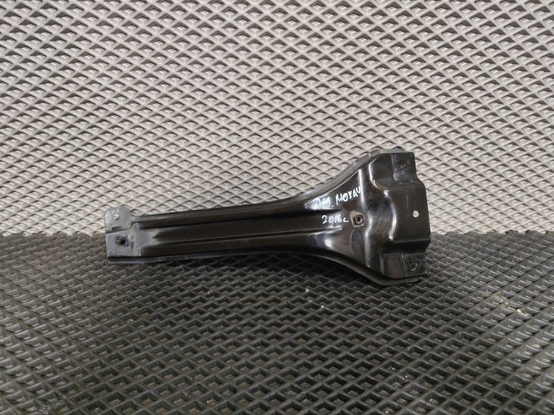 Кронштейн кузова, 2000 рублей, Ховрино