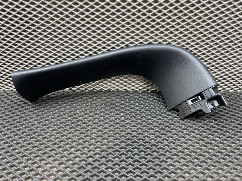 Обшивка двери багажника, 1000 рублей, Ховрино