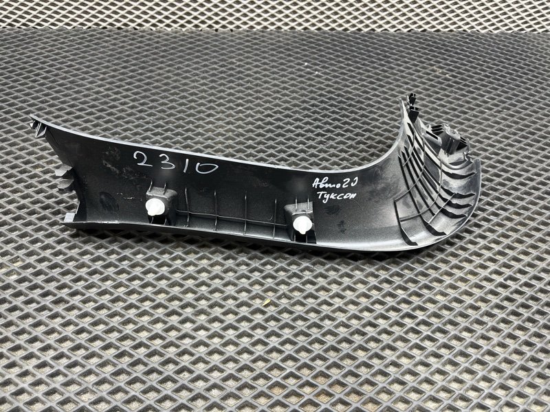 Обшивка двери багажника, 1000 рублей, Ховрино