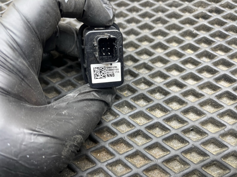 Кнопка открывания багажника, 2000 рублей, Ховрино