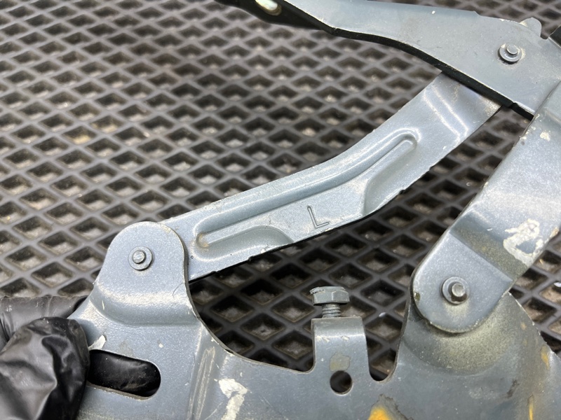 Петля капота, 2500 рублей, Ховрино