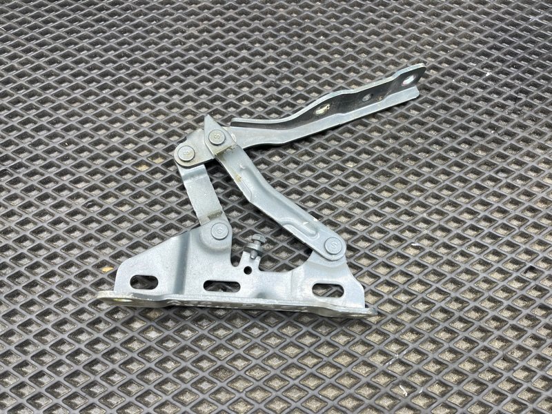 Петля капота, 2500 рублей, Ховрино