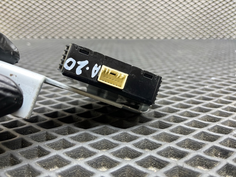 Блок управления салонной подсветкой, 9000 рублей, Ховрино