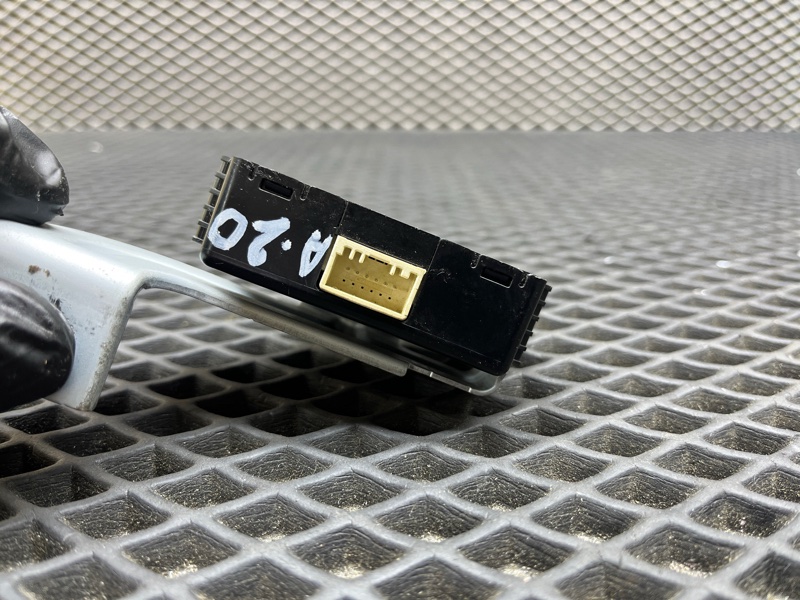 Блок управления салонной подсветкой, 9000 рублей, Ховрино